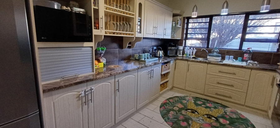 4 Bedroom Property for Sale in Jordania Free State